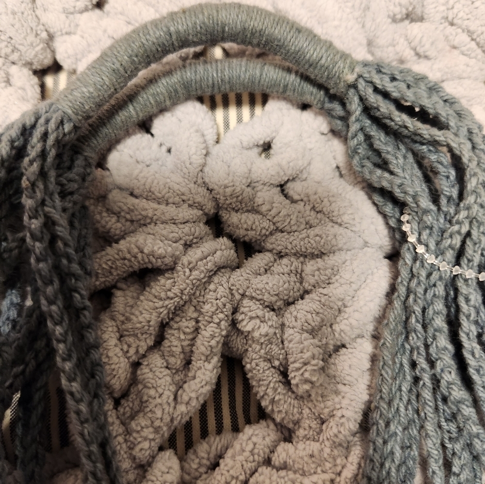Nwot Free people studded Drawstring crochet bag with extra pouch - Picture 9 of 15
